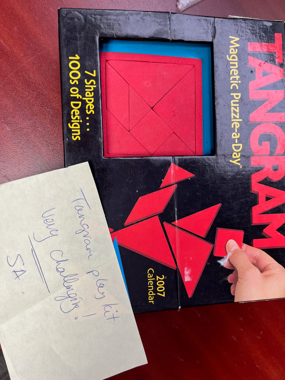 Tangram play kit