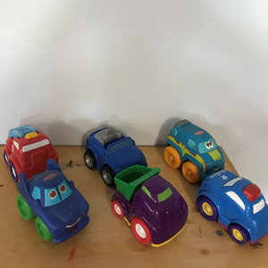 Set of 6 Bulky Cars