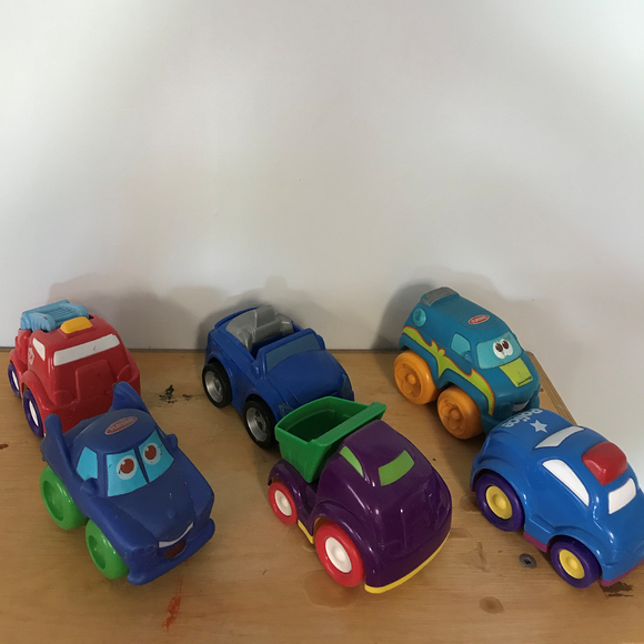 Set of 6 Bulky Cars